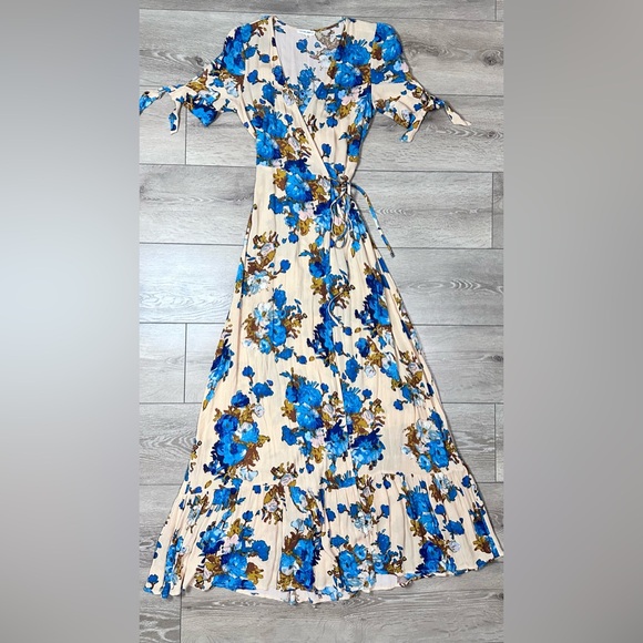 Cotton Candy LA Floral Maxi Wrap Dress - Picture 4 of 15